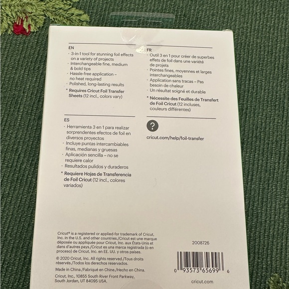 Cricut Foil Transfer Kit - Silver and Black - Picture 2 of 2